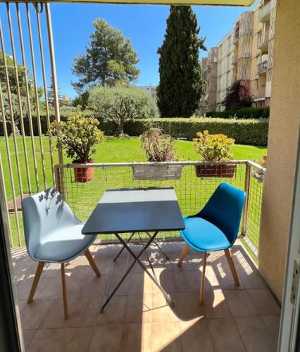 Nice Apartement 20 mins from the beach