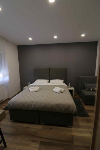 Katil atau katil-katil dalam bilik di FORUM apartmani i sobe