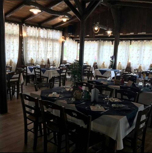 Restaurace v ubytování BELMONTE RANCH