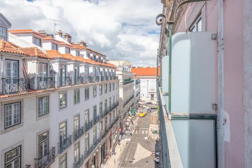 Happy at Chiado