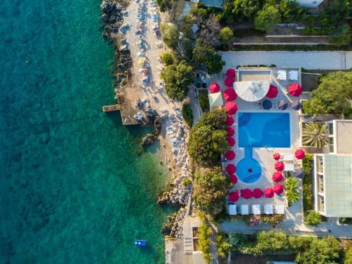 an aerial view of a beach with a resort at La Luna Hotel - All inclusive in Lun