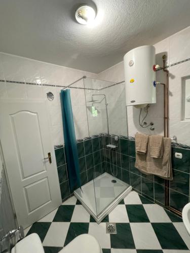Koupelna v ubytování Apartments Radović