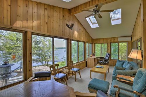 Gallery image of Lakefront New Auburn Apt with Sauna and Sun Porch in New Auburn