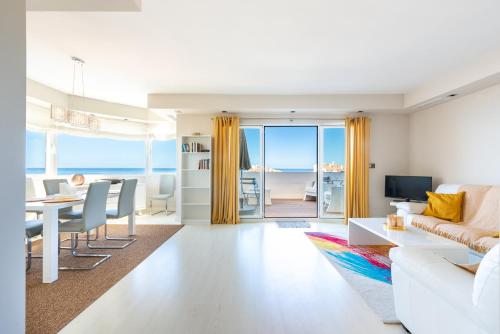 Fotografie z fotogalerie ubytování Calahonda del sol - Front line apartment with Sea View v destinaci Mijas Costa
