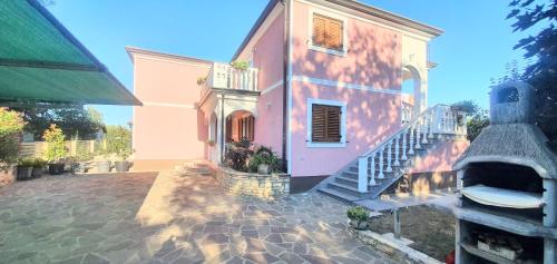 Zdjęcie z galerii obiektu Apartment Radmila 2 w mieście Gedići
