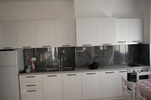 Gallery image of Everest Apartments Shengjin in Shëngjin