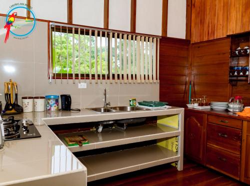 Imagen de la galería de Cabaña Ara Macao Lodge, en Drake