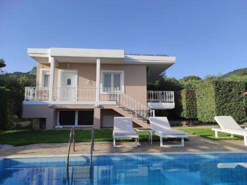 Πισίνα στο ή κοντά στο Villa Aphrodite