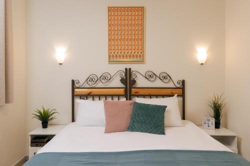 Gallery image of Boutique Suites - Prime Location Old City in Safed