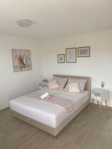 Posteľ alebo postele v izbe v ubytovaní Studio apartman Mare