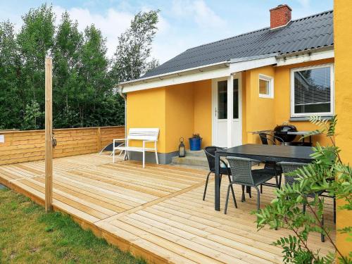 Gallery image of 5 person holiday home in L s in Læsø