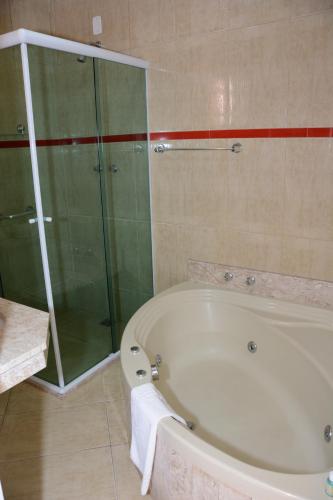 Un baño de Hotel do Papai Noel