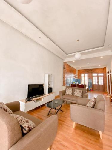 Imagen de la galería de AINUN VILLA DIENG, en Banjarnegara