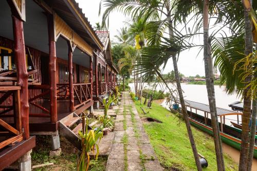 Landskap semula jadi dekat dengan rumah tamu ini