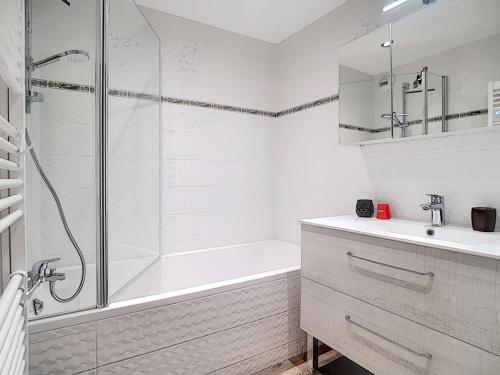 Appartement skis aux pieds, parking couvert, balcon ouest - Reberty 1850 - FR-1-344-1106