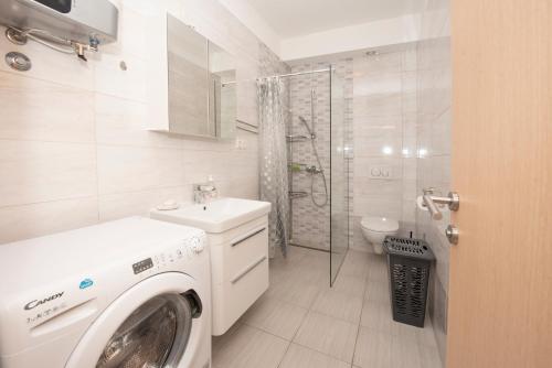 Sunny attic apartment with balcony & Modern city apartment with outdoor area, no balcony