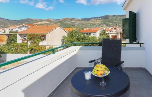 Gorgeous Apartment In Kastel Stari With Wifi