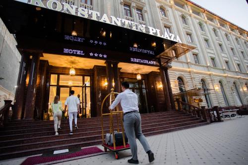 Konstantin Plaza – Photos 2