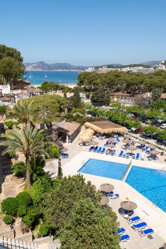 an aerial view of a resort with a swimming pool at Hotel Casablanca in Santa Ponsa
