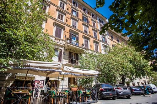 Vatican family apartment near Saint Peter - 2 bedrooms - 2 bathrooms - free WiFi