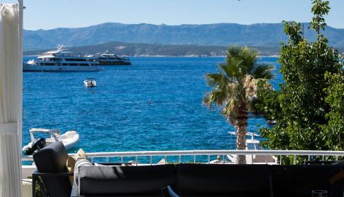 Sea View apartment Maja