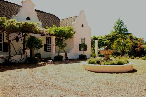 Albourne Guesthouse, Somerset West – Updated 2022 Prices