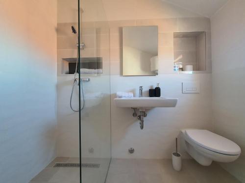 Ένα μπάνιο στο Apartment Vinjerac I