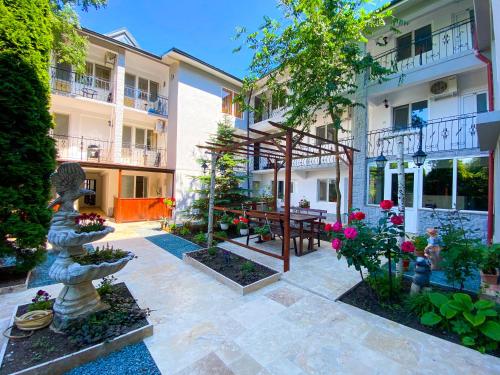 Gallery image of Vila Casa Leul in Jupiter