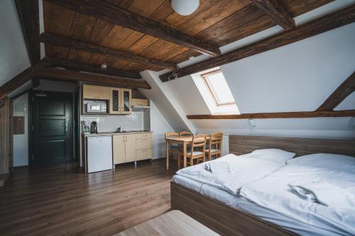 Kuchyňa alebo kuchynka v ubytovaní Apartmány Jurica Boží Dar 126
