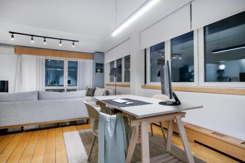 Monastiraki Stylish Loft W/ Acropolis View/Bathtub
