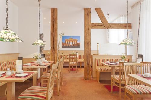 Hotel Benn Image