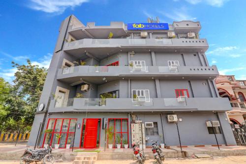 Bangunan di mana terletaknya hotel