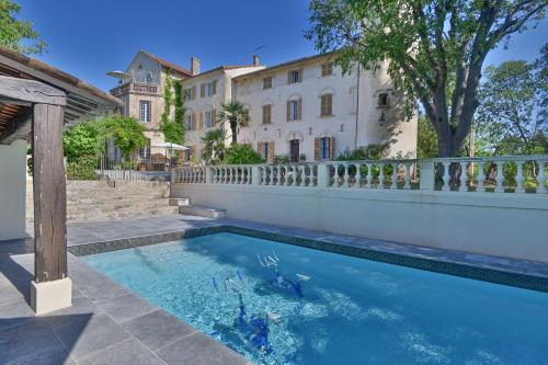 Πισίνα στο ή κοντά στο Château de Taradel