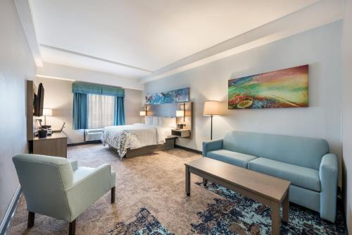 Gallery image of Costa Azul Suites Virginia Beach by Red Collection in Virginia Beach