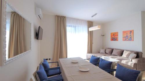 Posezení v ubytování Silver Beachfront Becici