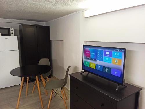 Data Maisonettes - City Center Budget Semi Basement