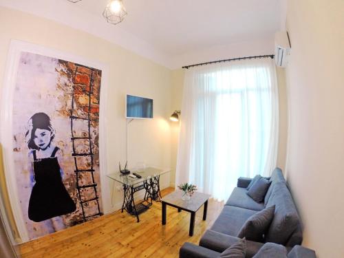 Posedenie v ubytovaní Antigonidon Skyline View Penthouse