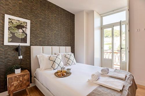 Stunning Duplex Near River by LovelyStay