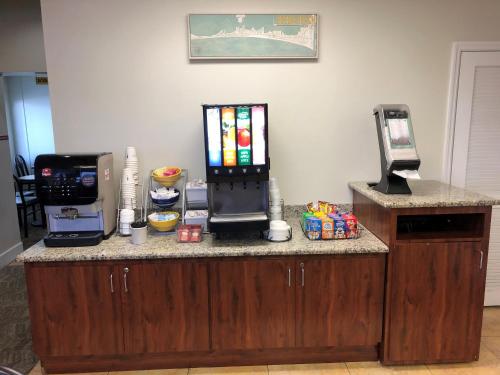 Imagen de la galería de Days Inn by Wyndham Cocoa Beach Port Canaveral, en Cocoa Beach