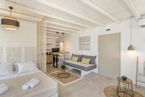 Posteľ alebo postele v izbe v ubytovaní Nevma Naousa Boutique Apartment