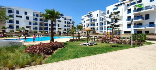 Bazén v ubytování Appartement costa mar martil nebo v jeho okolí