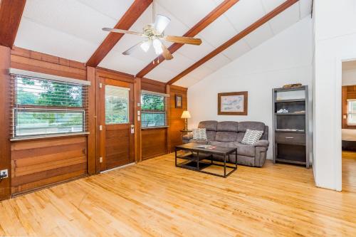 Timber Lodge -501 – Photos 4
