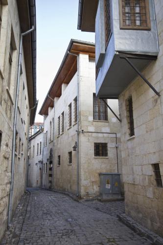 Το κτήριο όπου στεγάζεται  το πανδοχείο