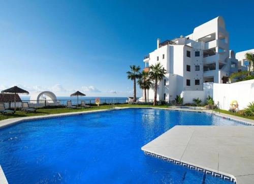 Bazén v ubytování Apartamento Vistamar Calaceite con vistas al Mar nebo v jeho okolí