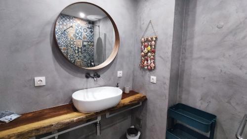 01 Sra da Rocha com Piscina e AC - Casas & Papéis