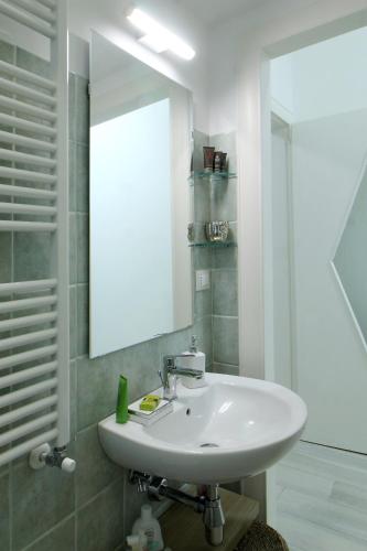 DIMORA CAMICIA 84 photo 3
