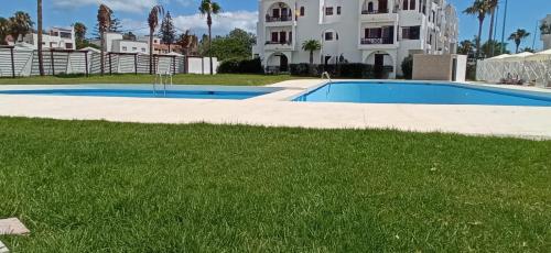 Bazén v ubytování Casa Cabo Negro nebo v jeho okolí