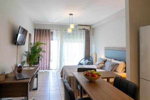 TV a/nebo společenská místnost v ubytování Greg's Home Volos