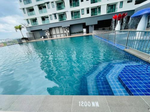 Bazén v ubytování AMNI Homestay Vista Bangi Muslim Preferred (Pool View) nebo v jeho okolí