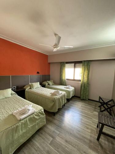 Hotel Algarroboにあるベッド